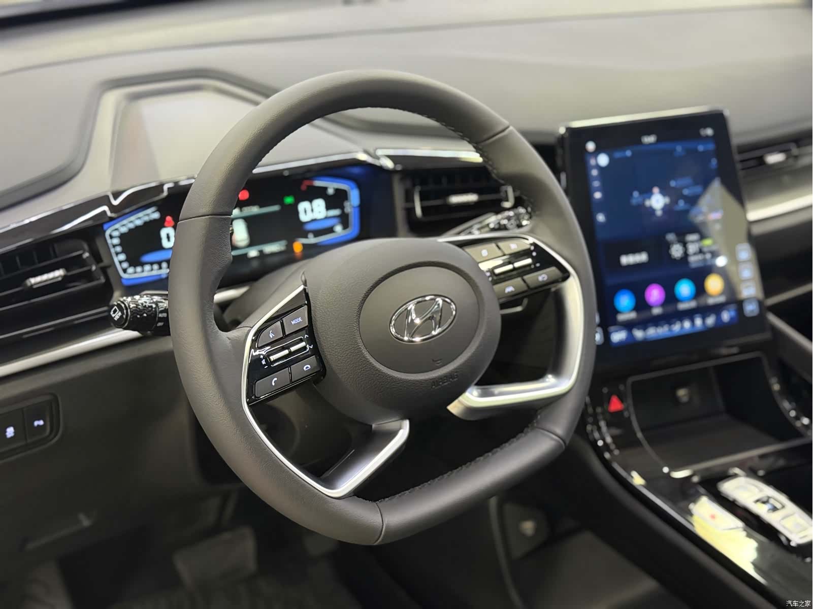 Hyundai Custo, 2025 8