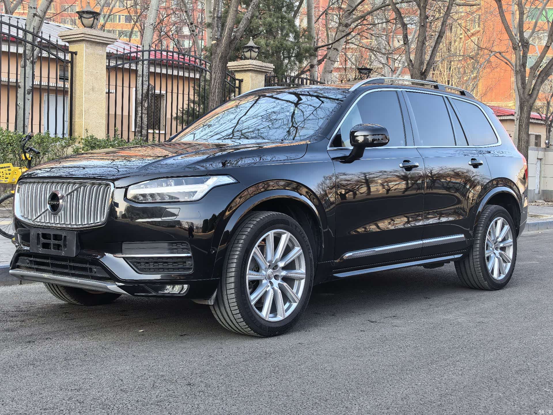 Volvo XC90, 2016 1