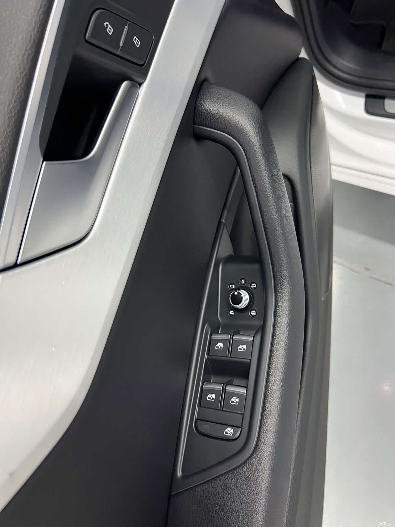 Audi A4L, 2021 11