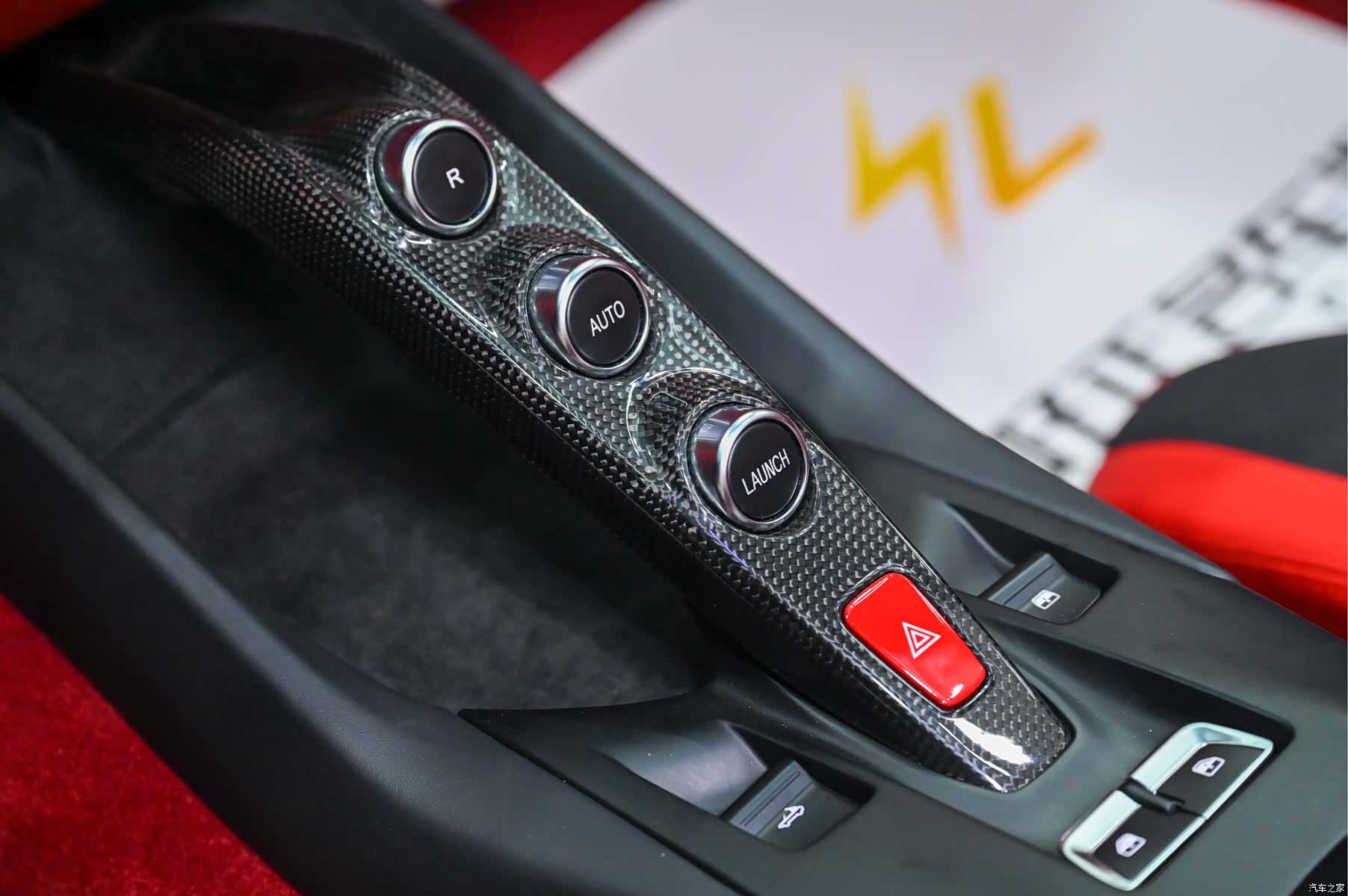 Ferrari 812, 2022 14