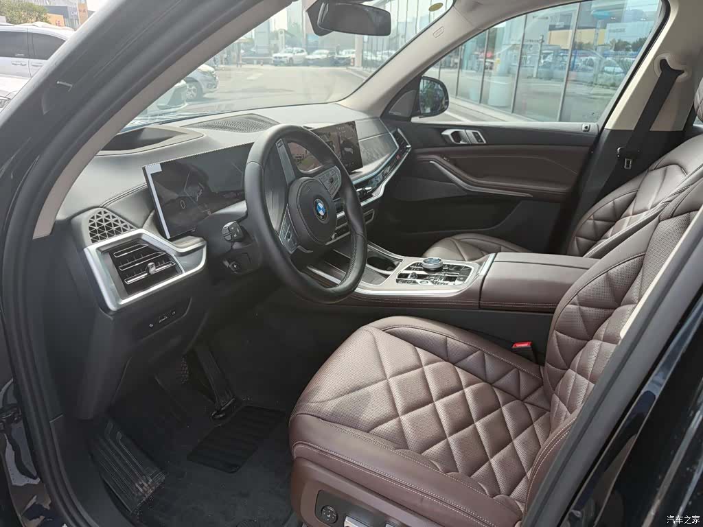 BMW X5, 2024 10
