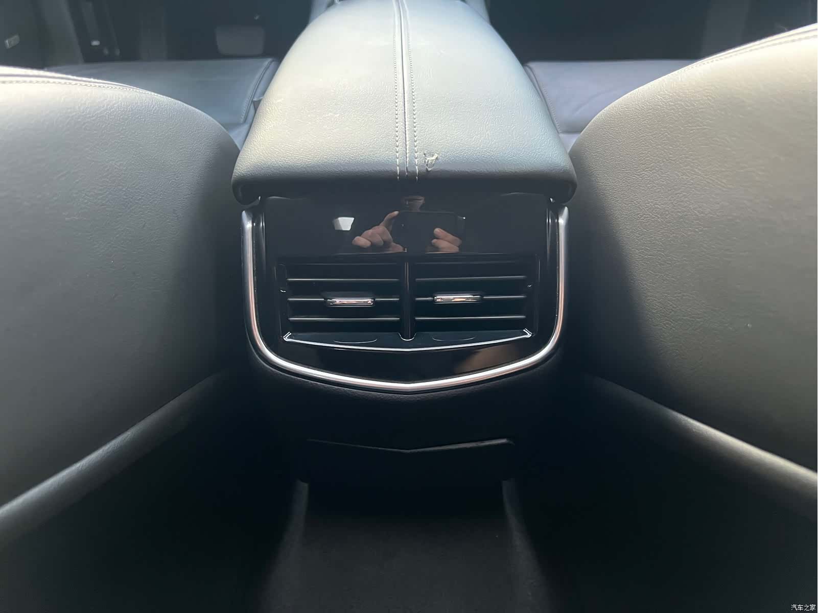 Cadillac XTS, 2018 23