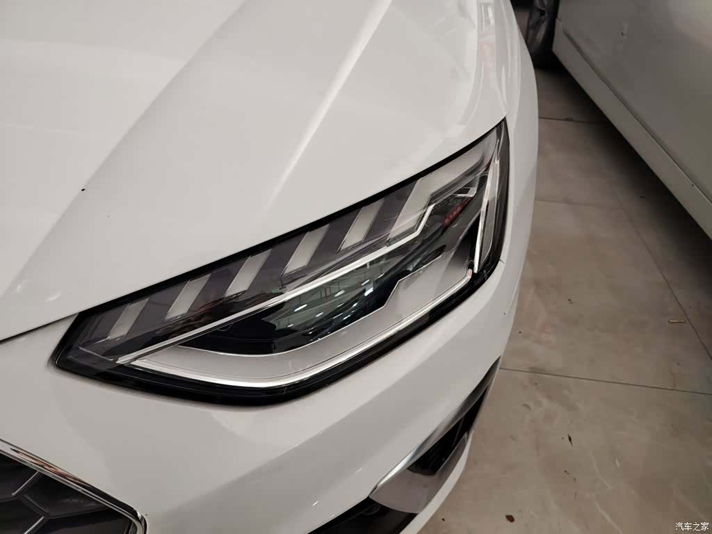 Audi A4L, 2020 24