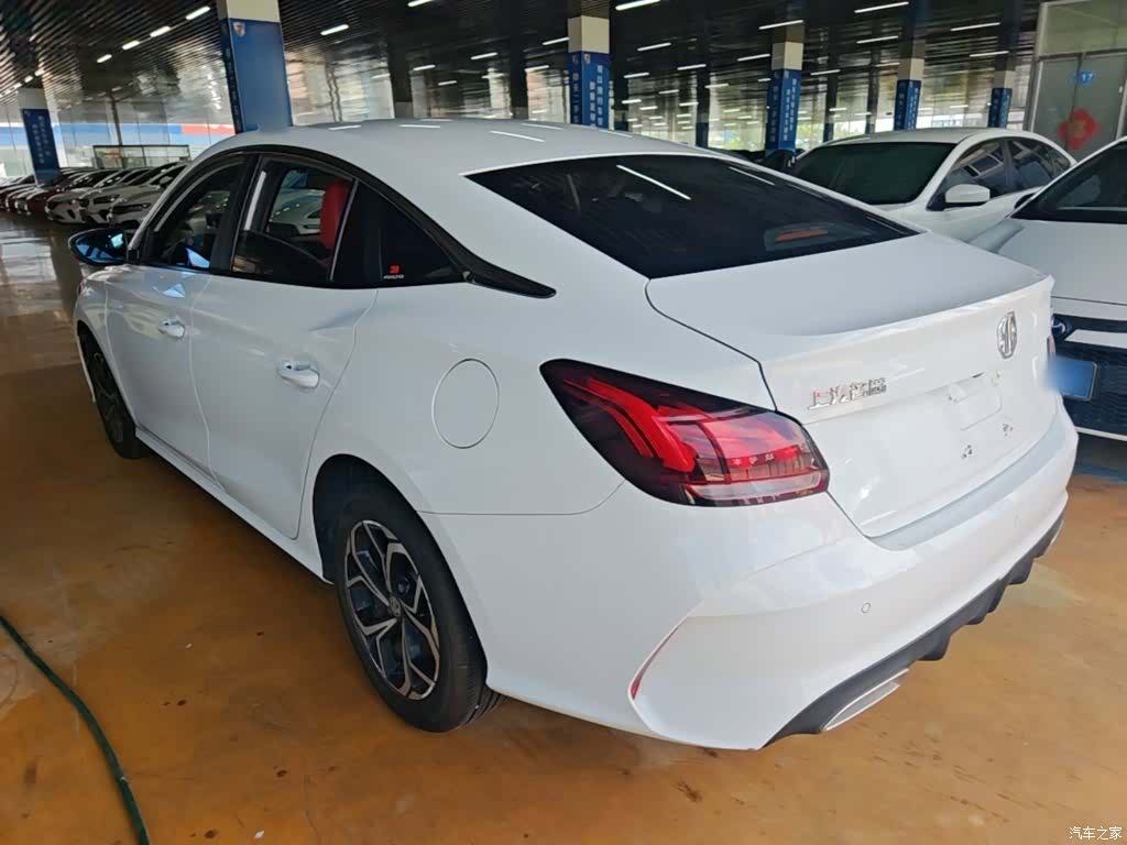MG MG5, 2022 все фото