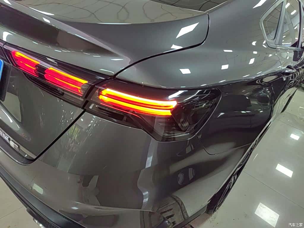 Geely Binray, 2023 8