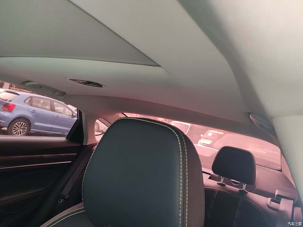 Geely Binray, 2021 18