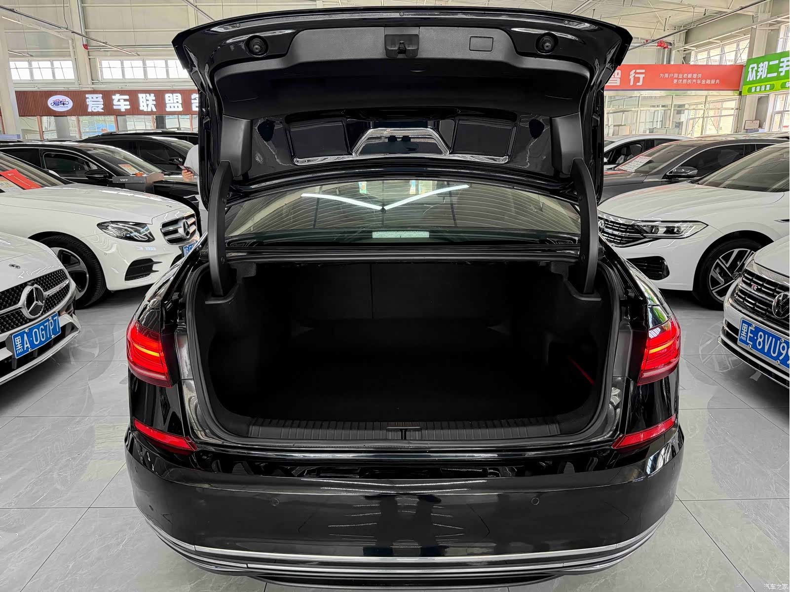 Volkswagen Passat, 2022 18