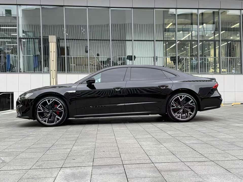 Audi A7L