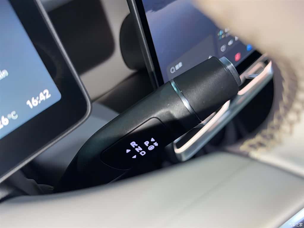 Leapmotor B10, 2025 12