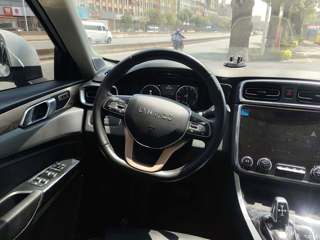 Lynk & Co 01, 2019 7