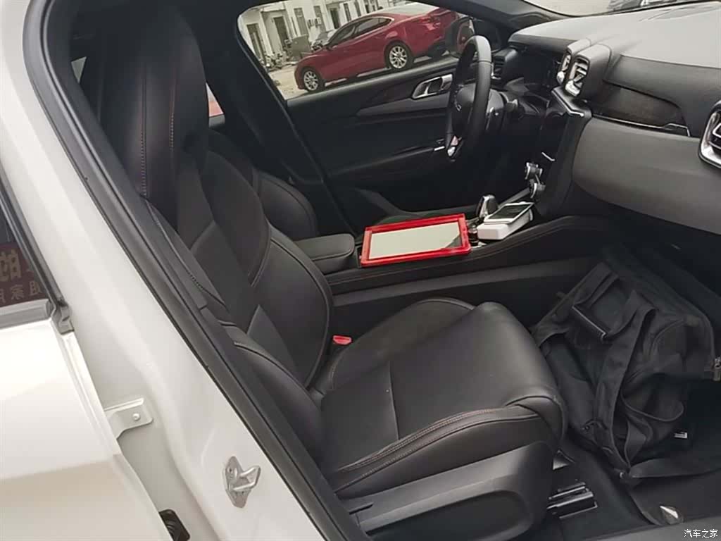 Lynk & Co 01, 2019 25
