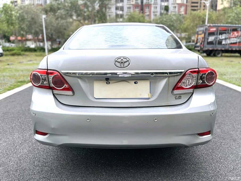 Toyota Corolla, 2012 8