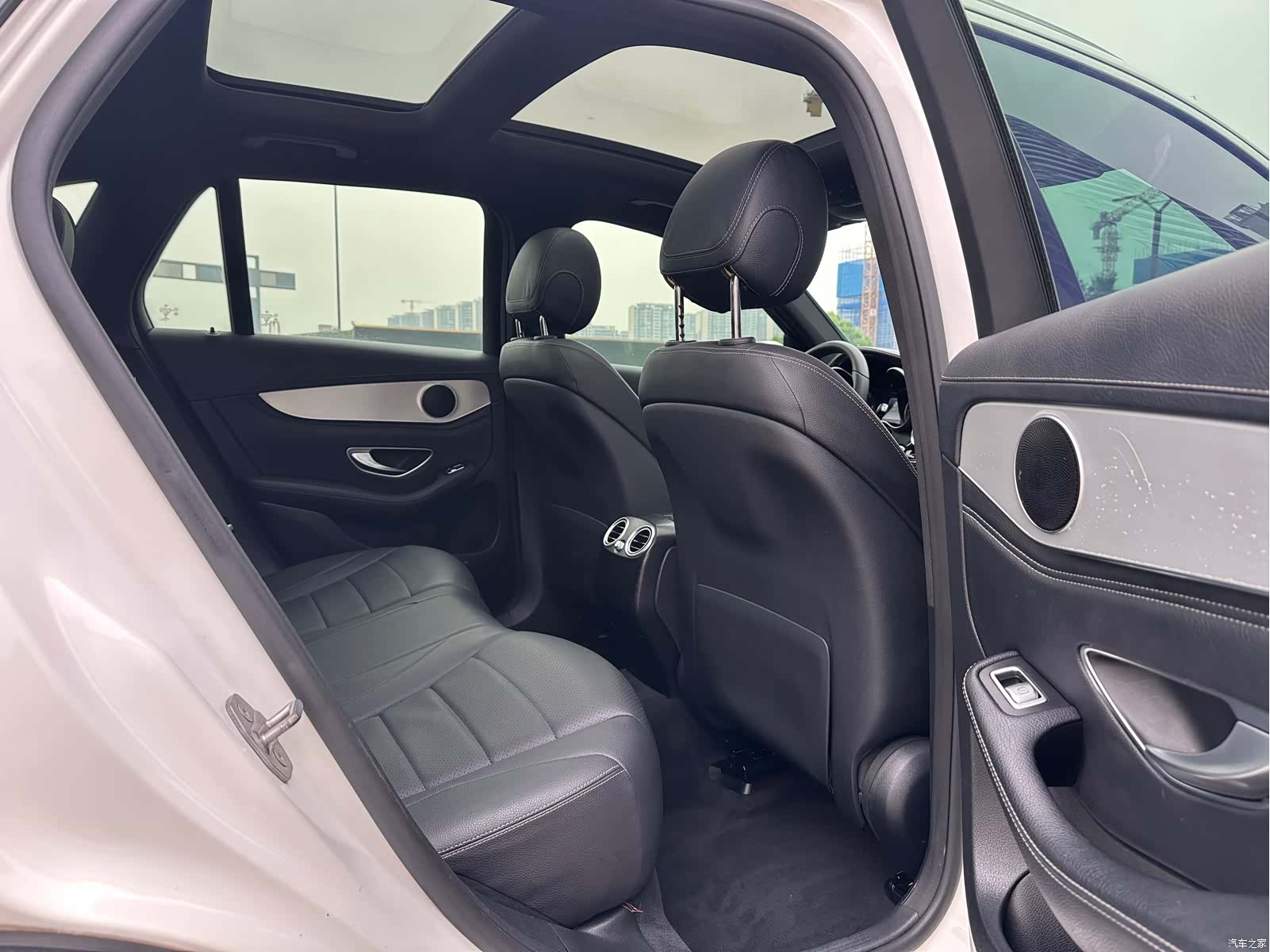 Mercedes-Benz GLC, 2016 11