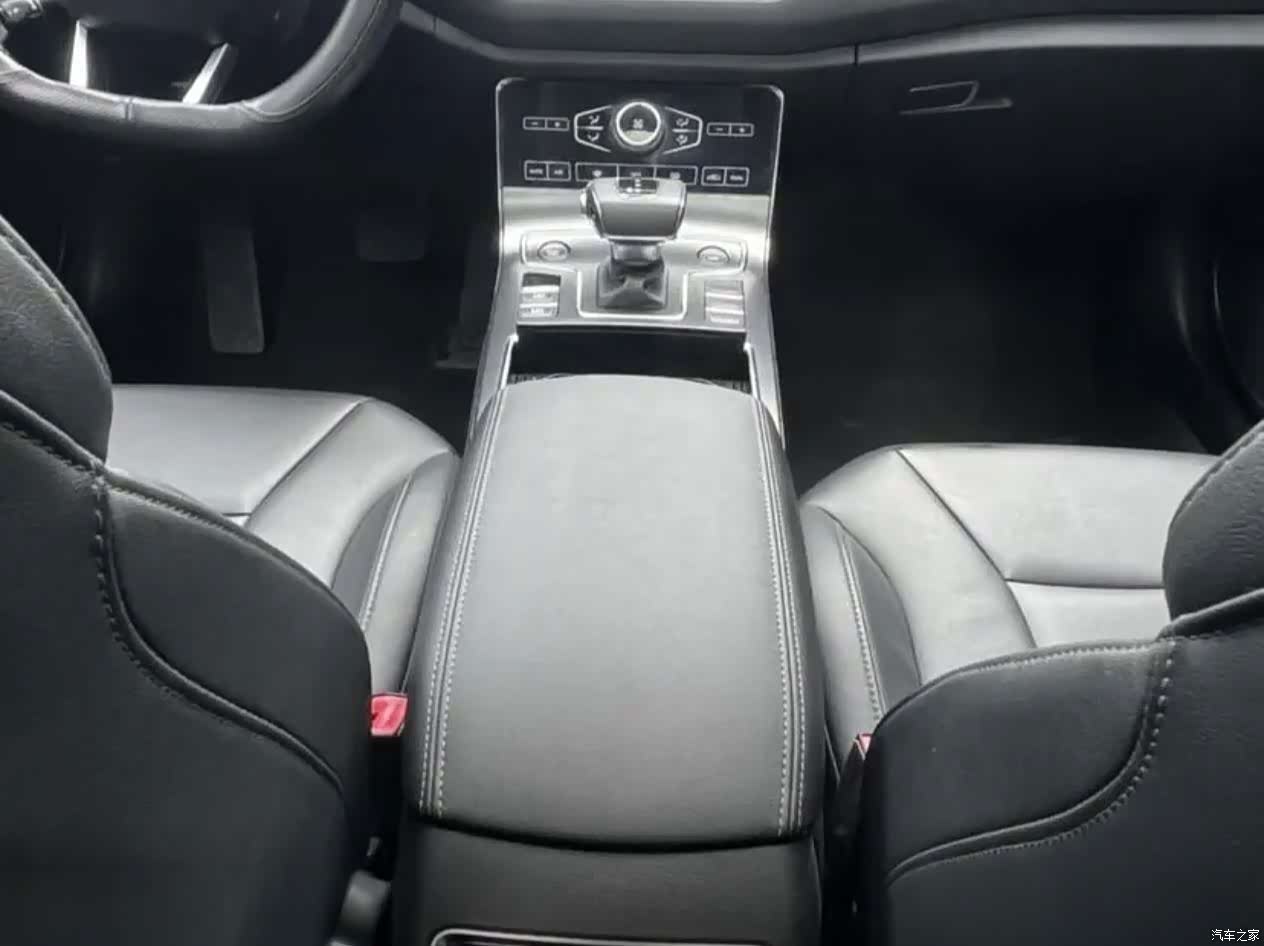 Hongqi H5, 2020 7
