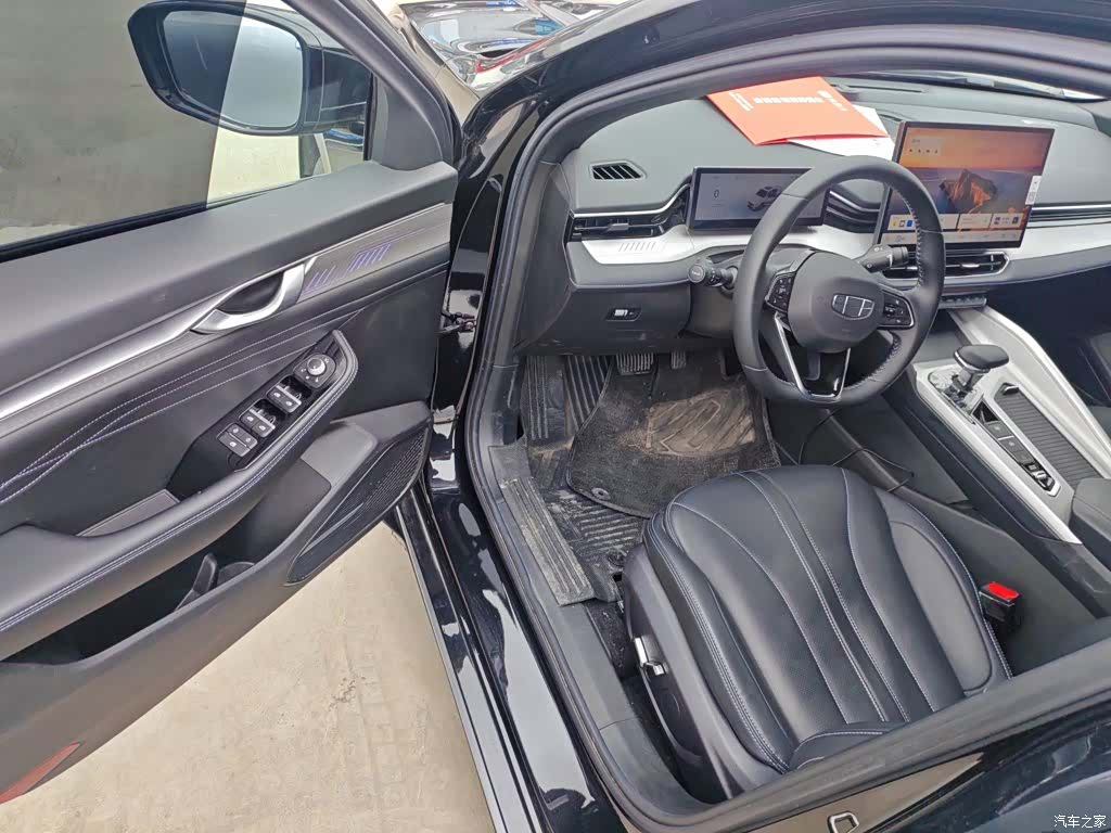 Geely Preface, 2025 16
