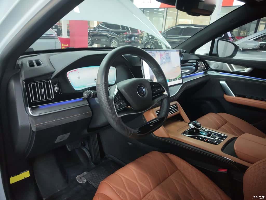 BYD Tang, 2023 10