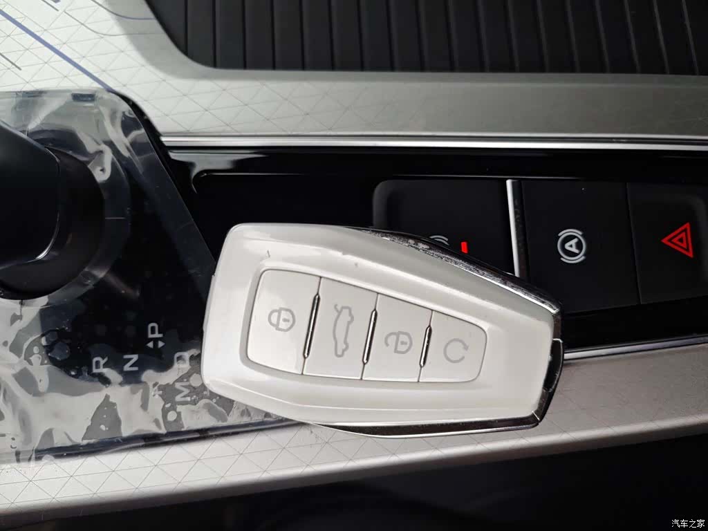 Geely Preface, 2025 9