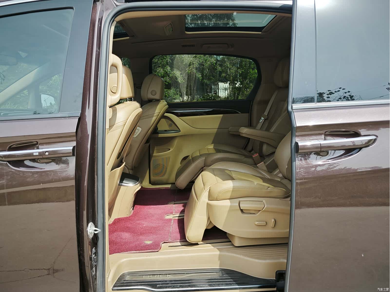 Buick GL8, 2019 3