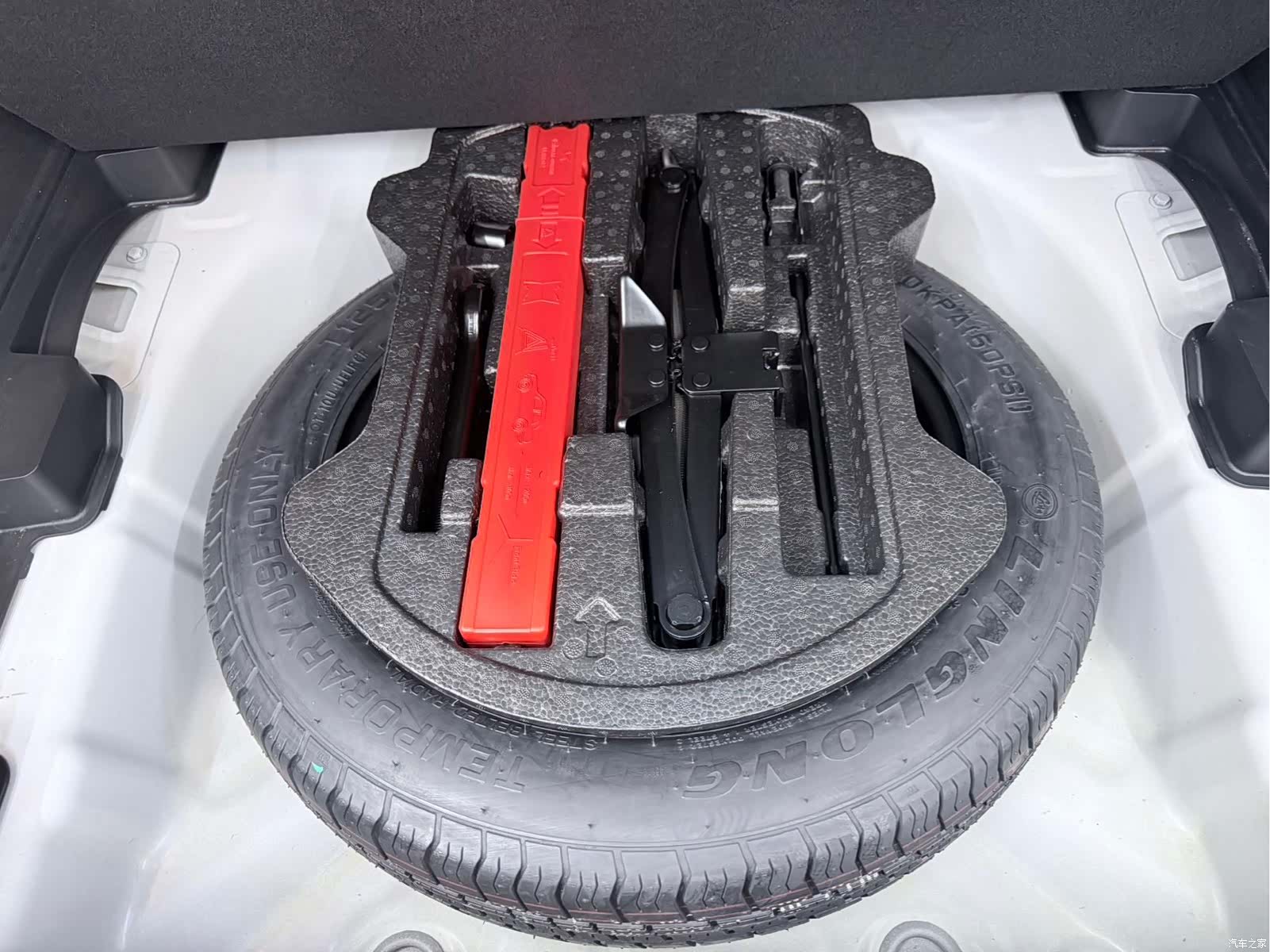 Geely Coolray, 2021 21