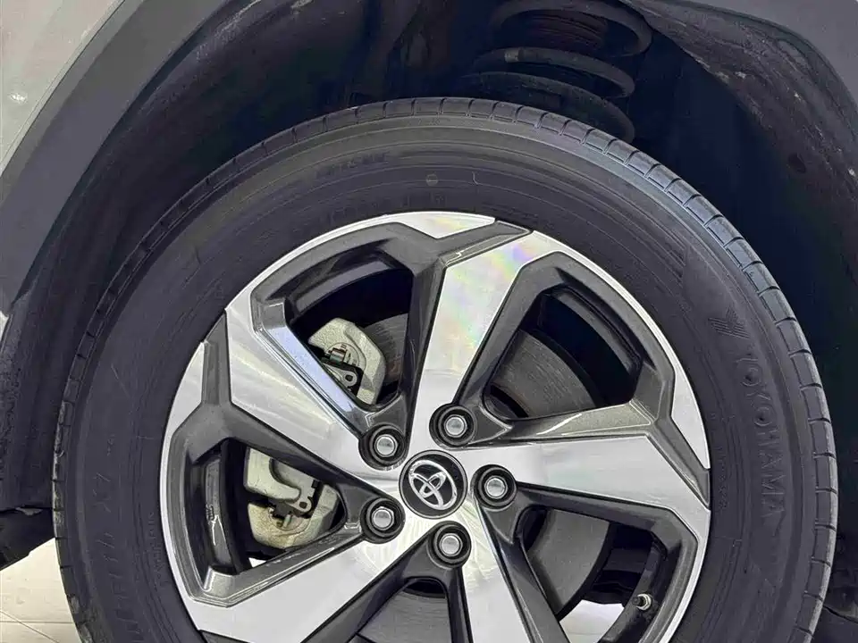 Toyota RAV4 Rongfang Dual Engine E+