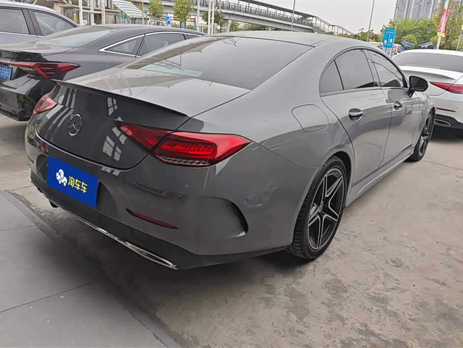 Mercedes-Benz CLS Mercedes-Benz CLS