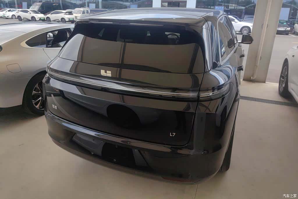 Li Auto L7, 2024 3