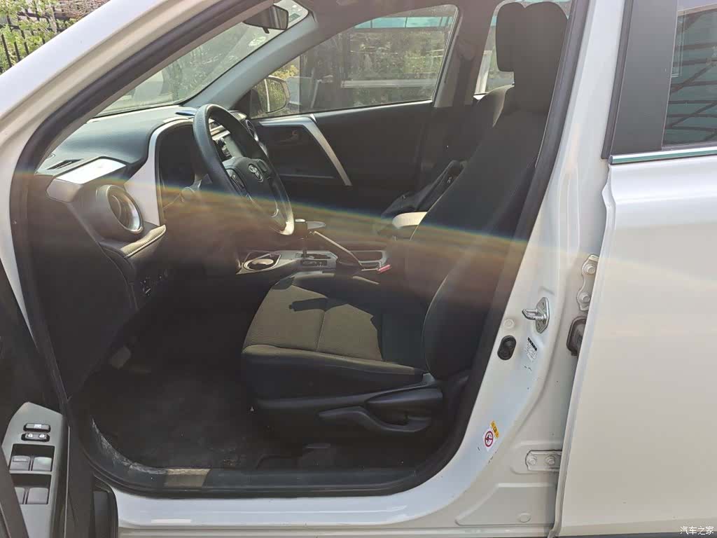 Toyota RAV4, 2017 8