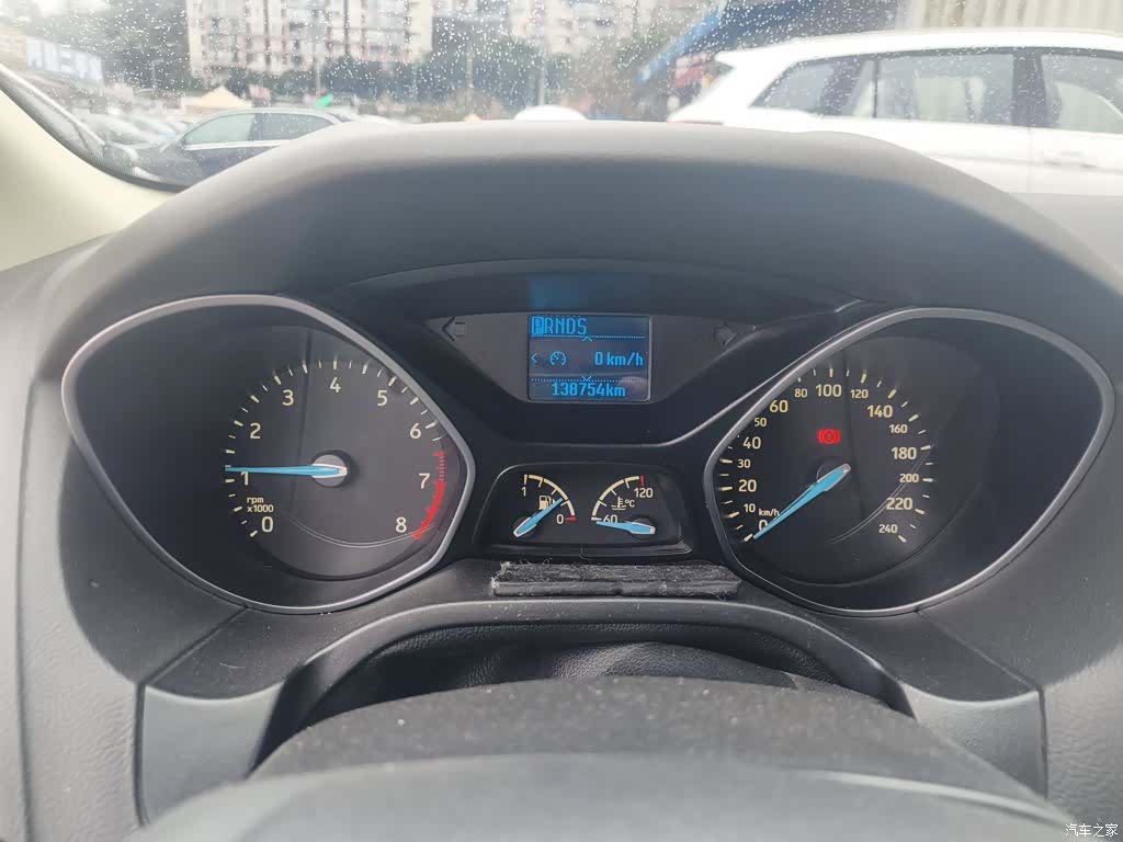 Ford Focus, 2016 12