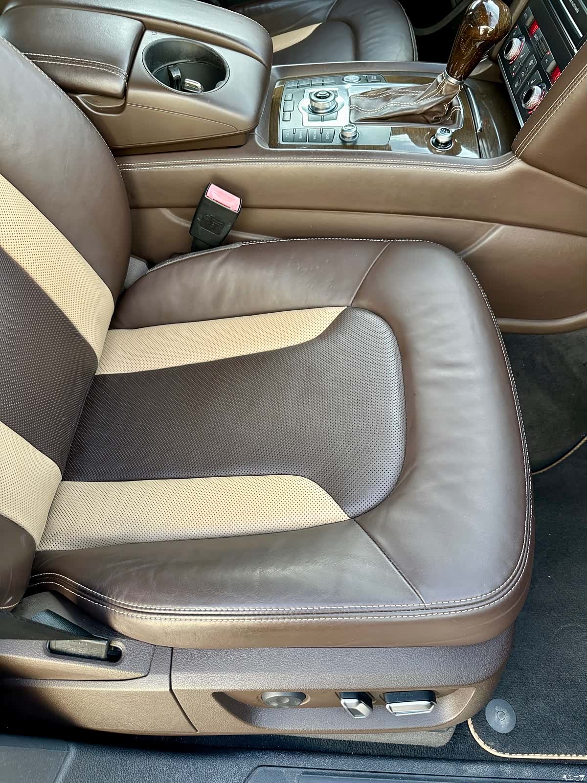 Audi Q7, 2011 46
