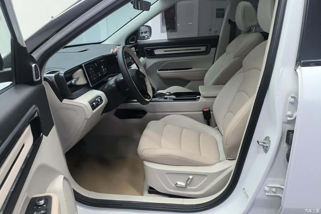 Geely Icon, 2023 9