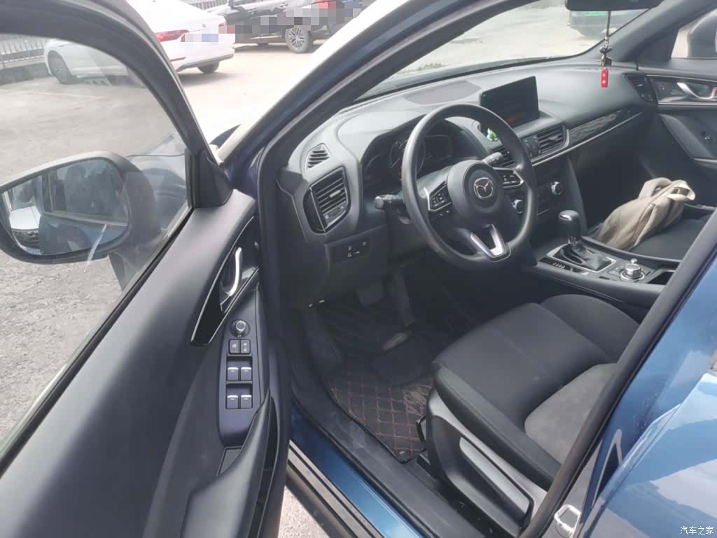 Mazda CX-4, 2021 12