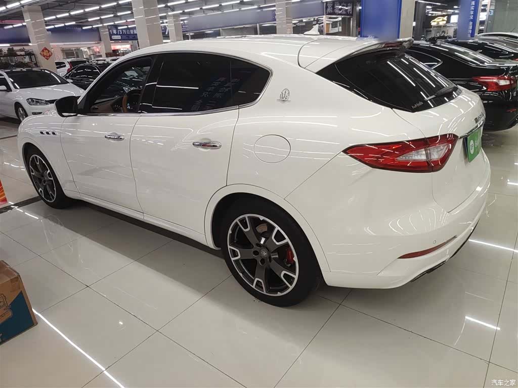Maserati Levante, 2017 21