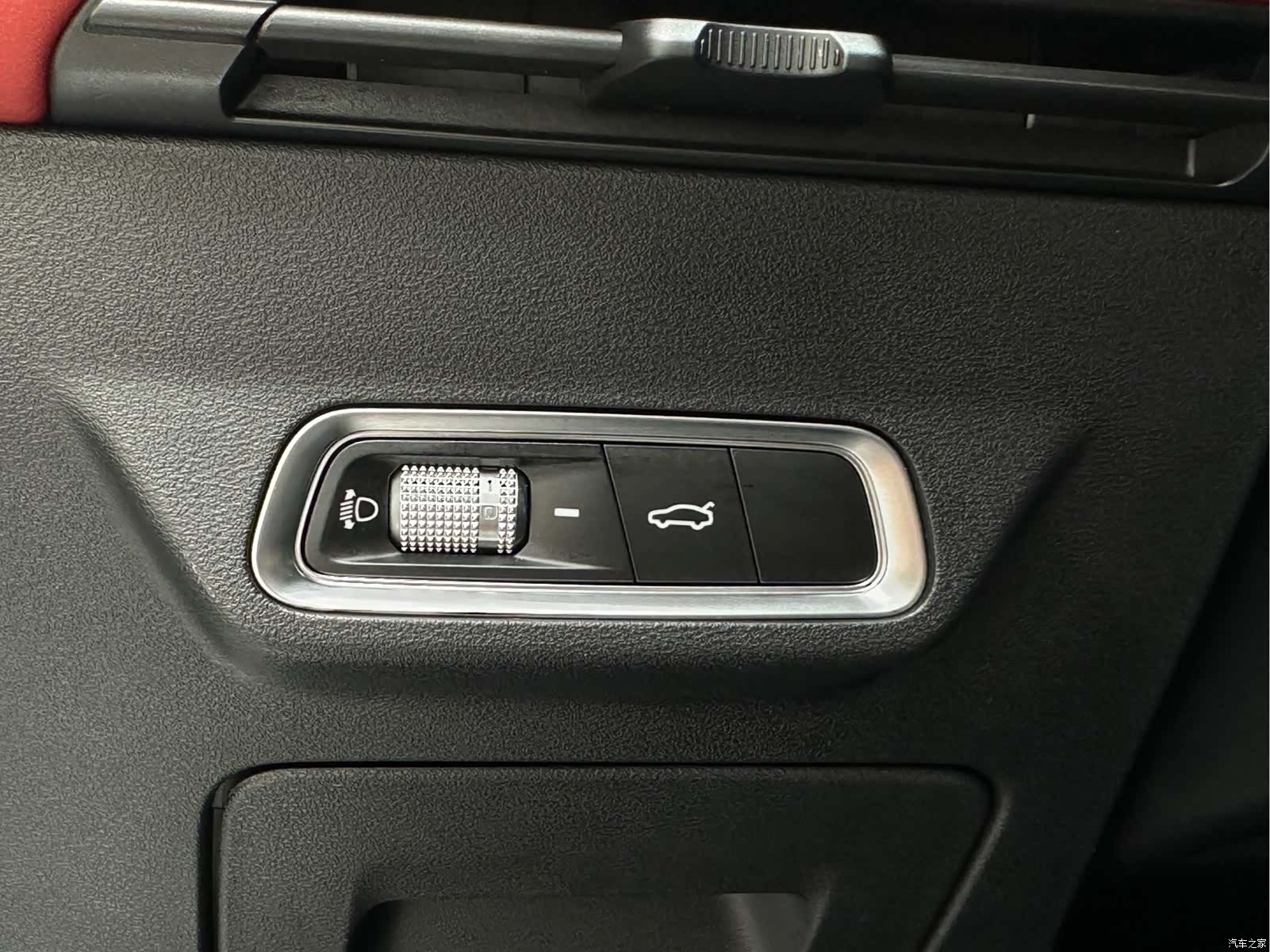 Geely Emgrand, 2022 9
