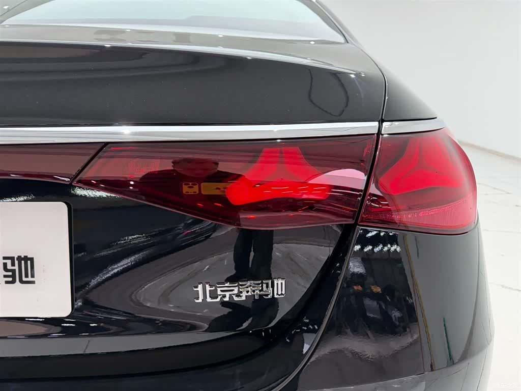 Mercedes-Benz E-Class, 2024 10