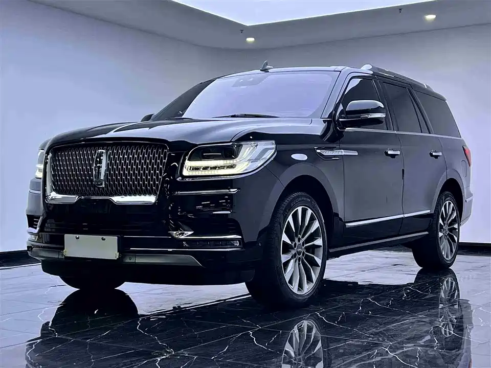 Lincoln Navigator