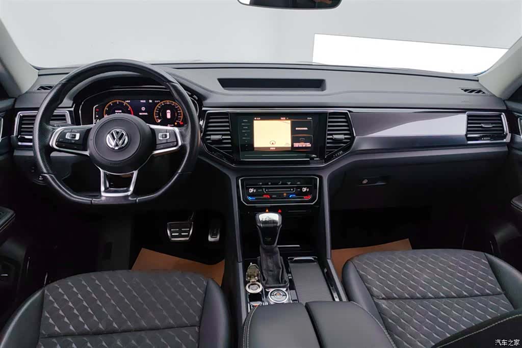 Volkswagen Teramont X, 2021 12
