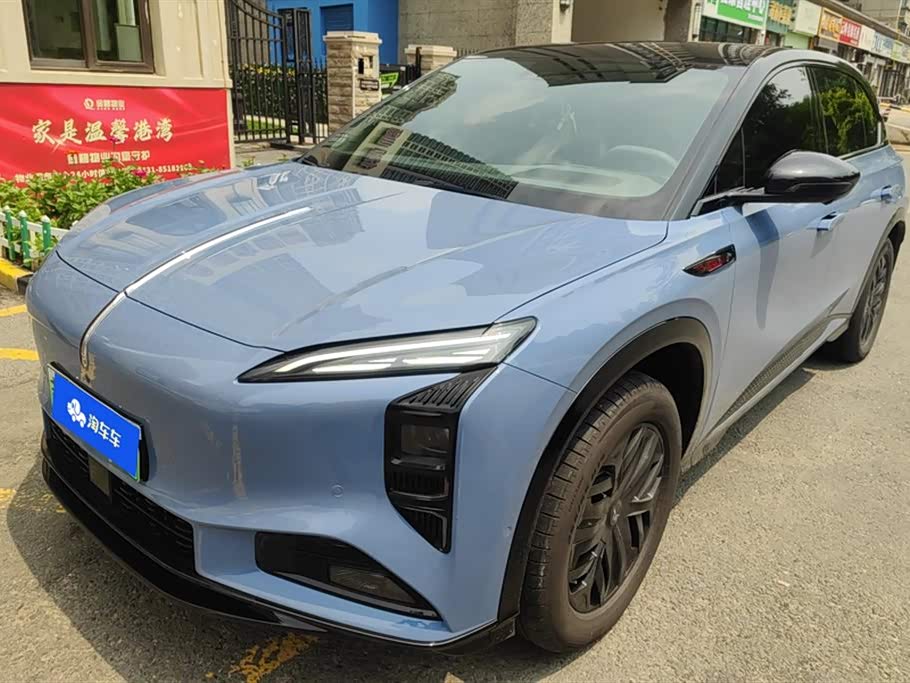 Hongqi 08