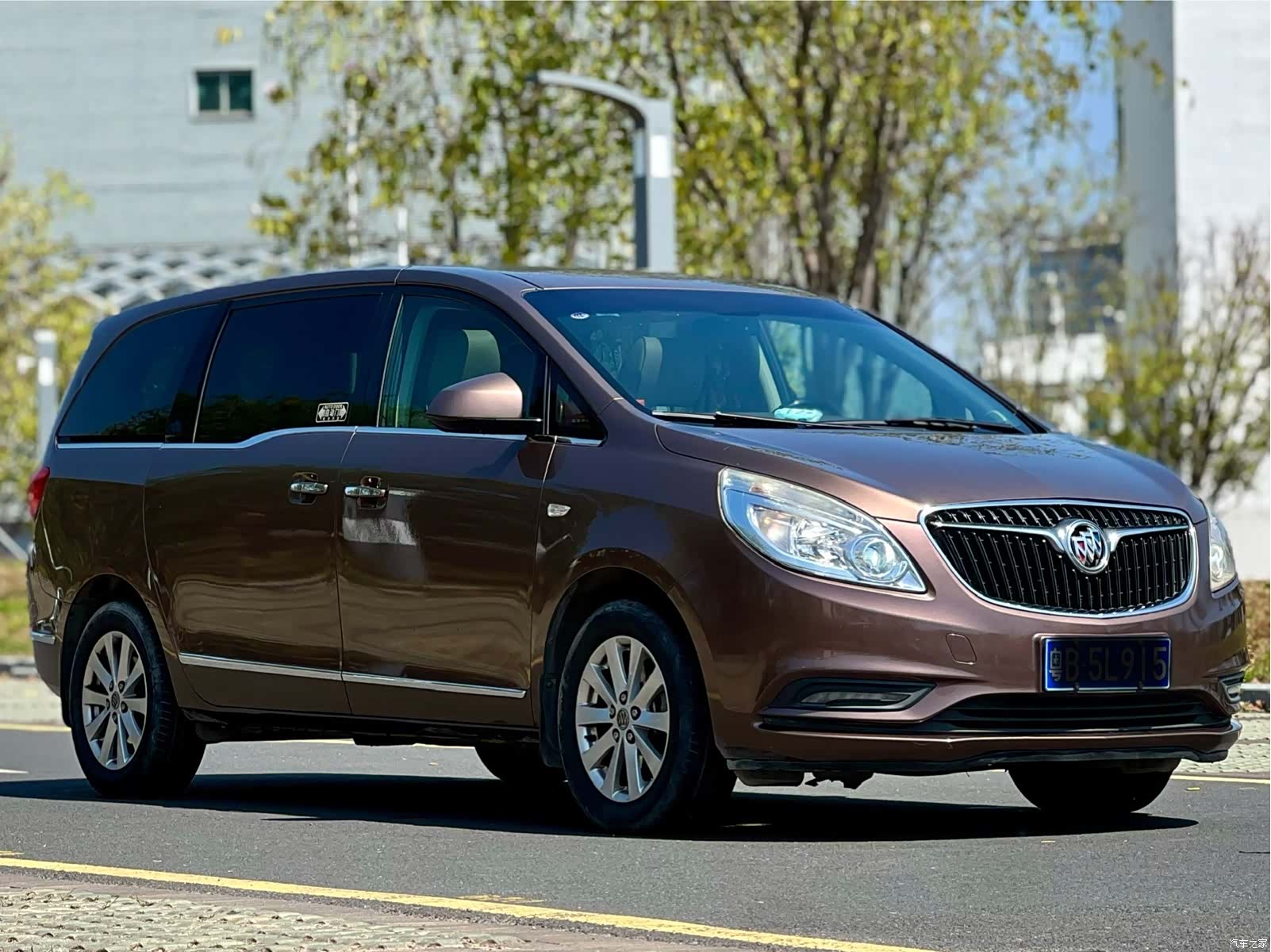 Buick GL8, 2019 3