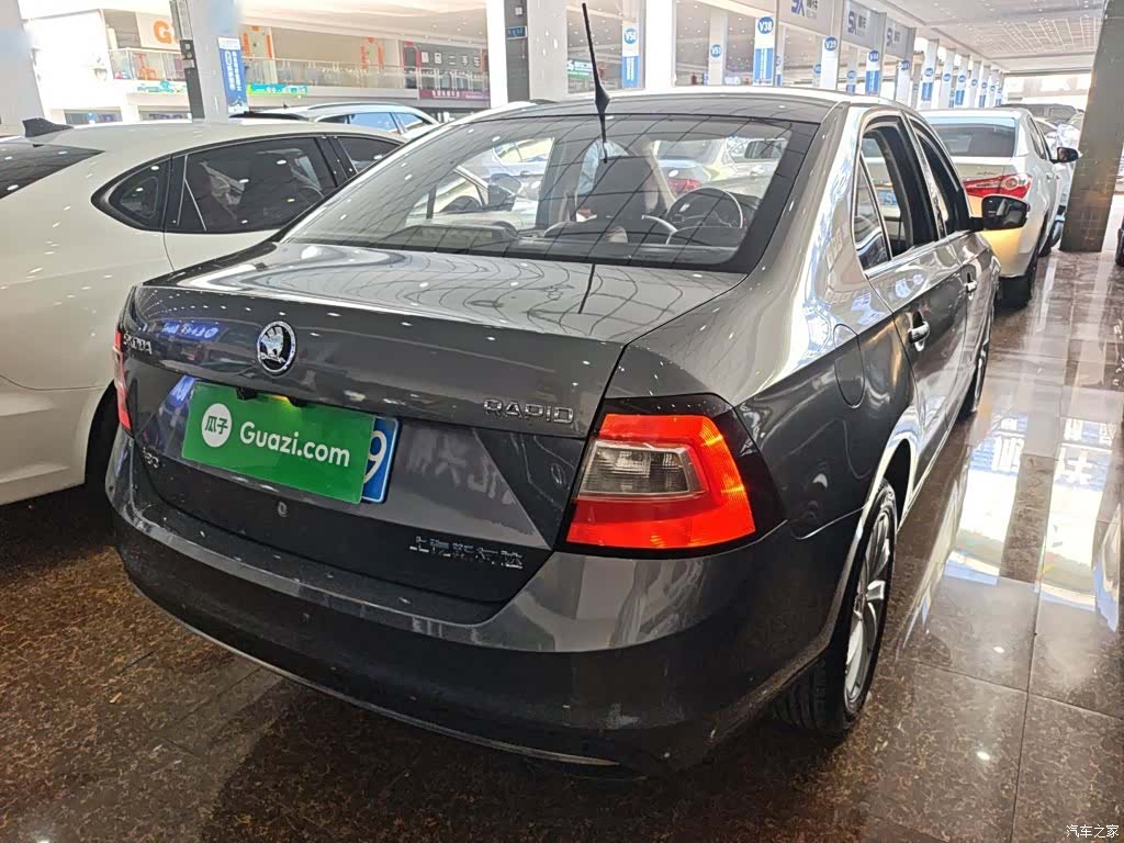 Skoda Rapid, 2018 все фото