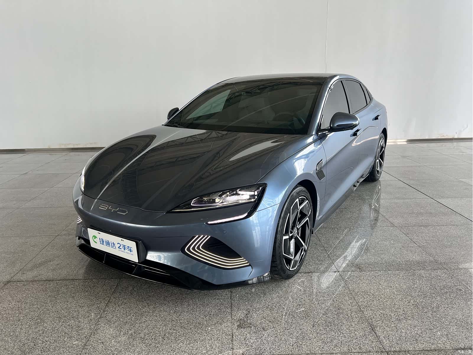 BYD Seal, 2022 7