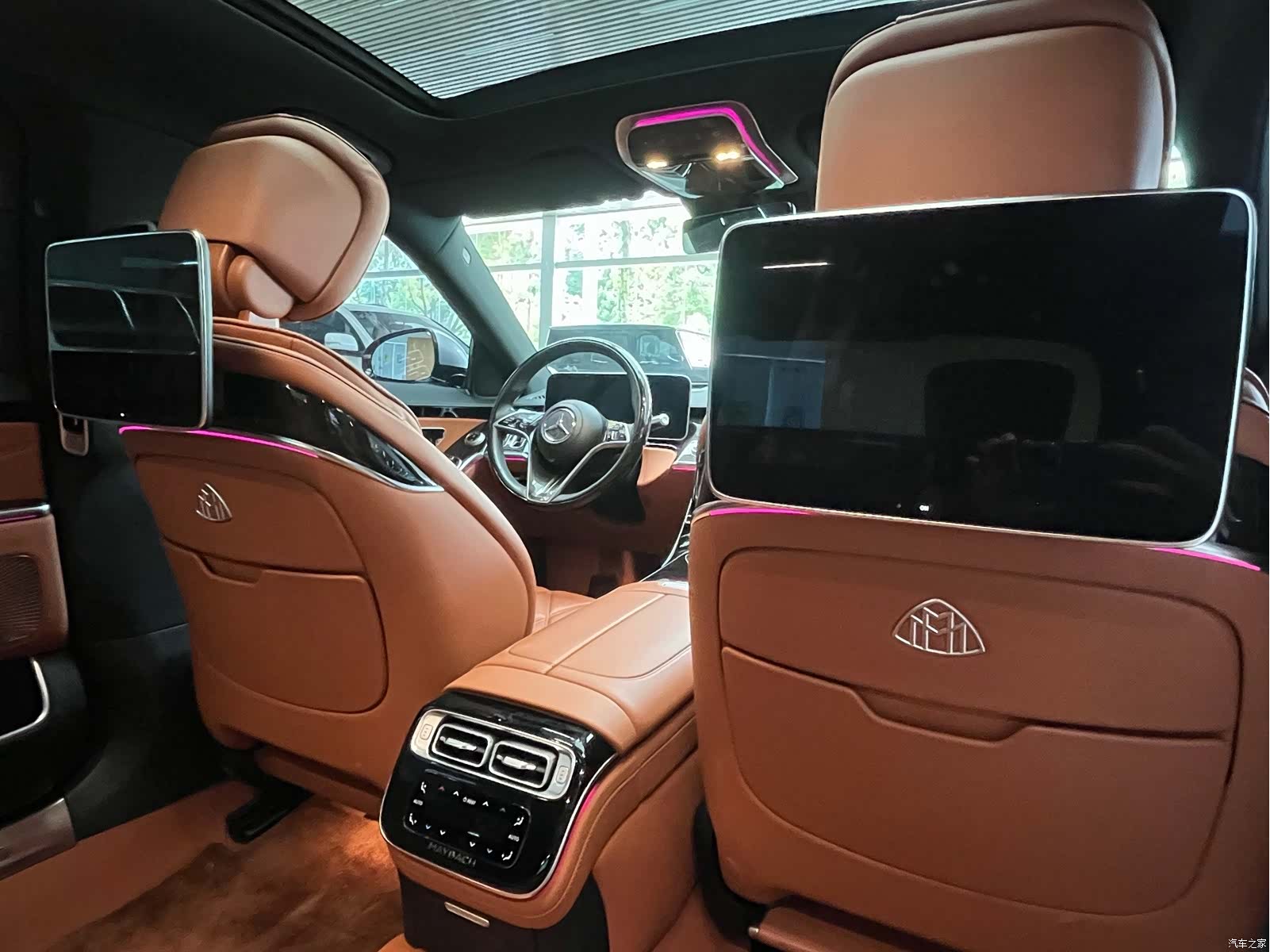 Maybach S-Class, 2023 13