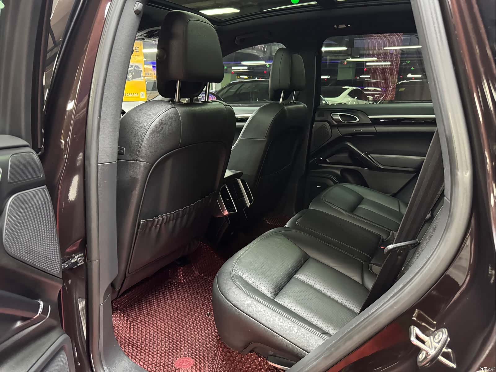 Porsche Cayenne, 2015 28