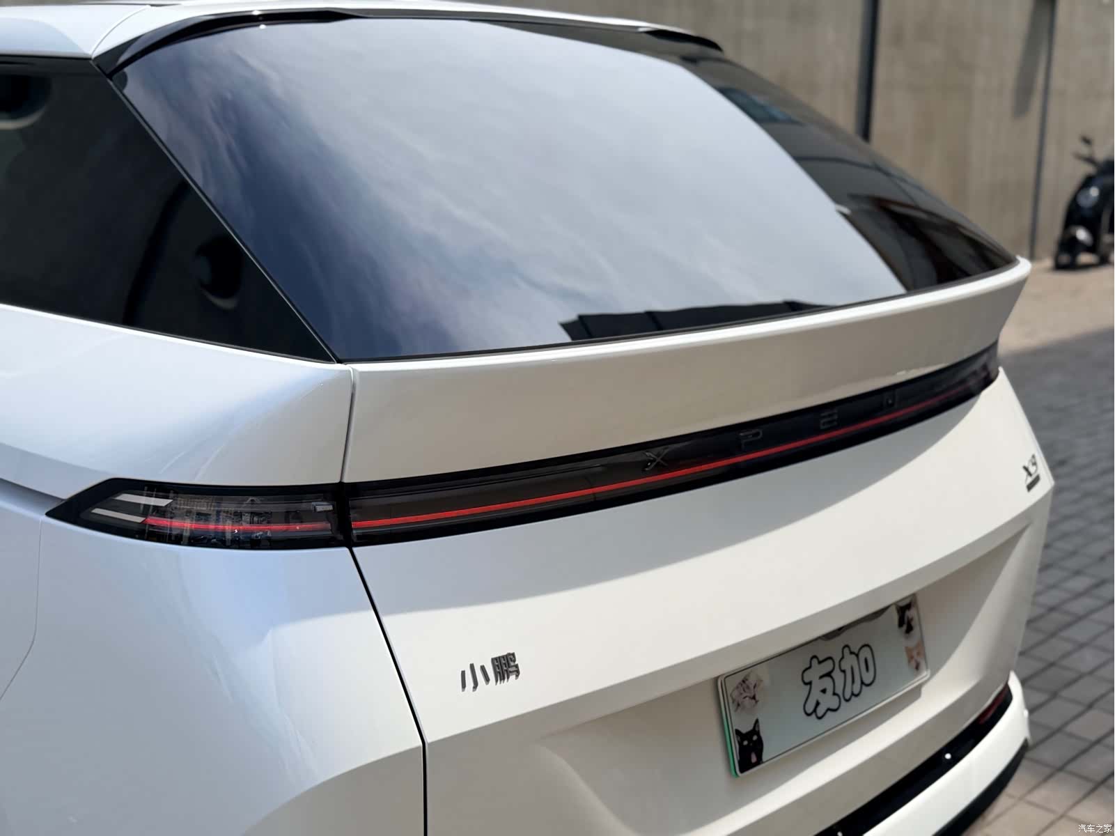 Xpeng X9, 2025 10