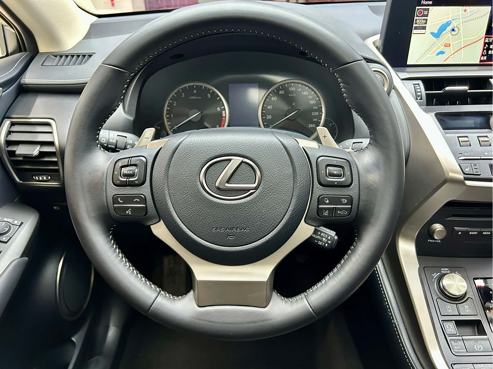 Lexus NX, 2021 14