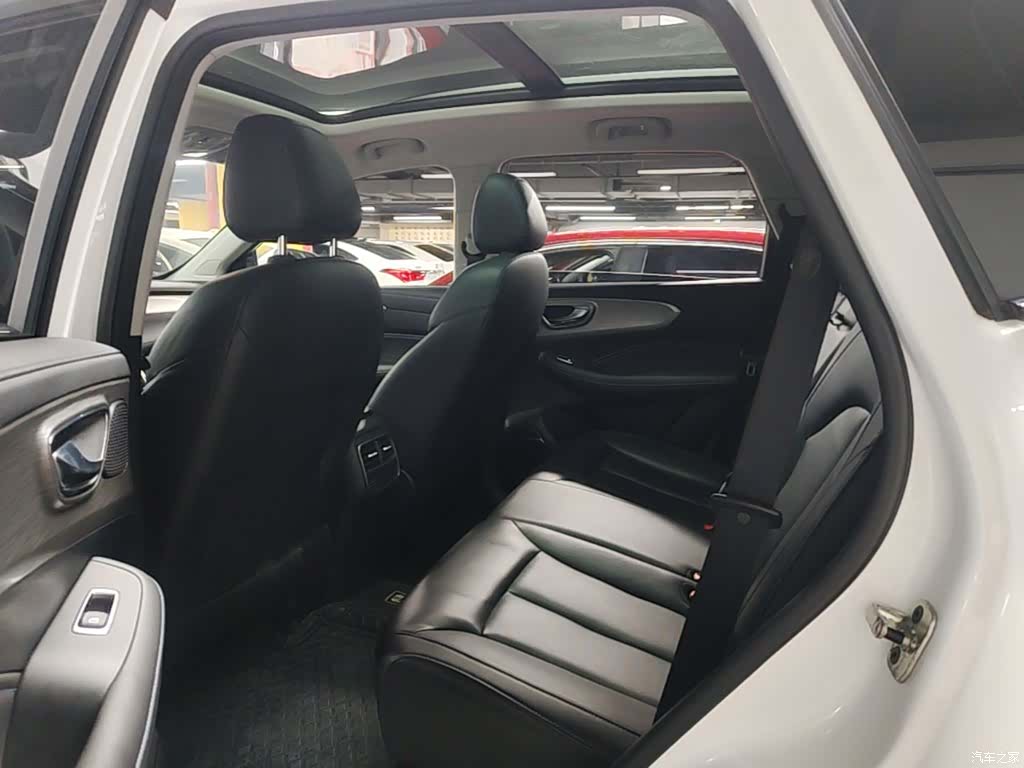 Roewe RX5, 2022 17