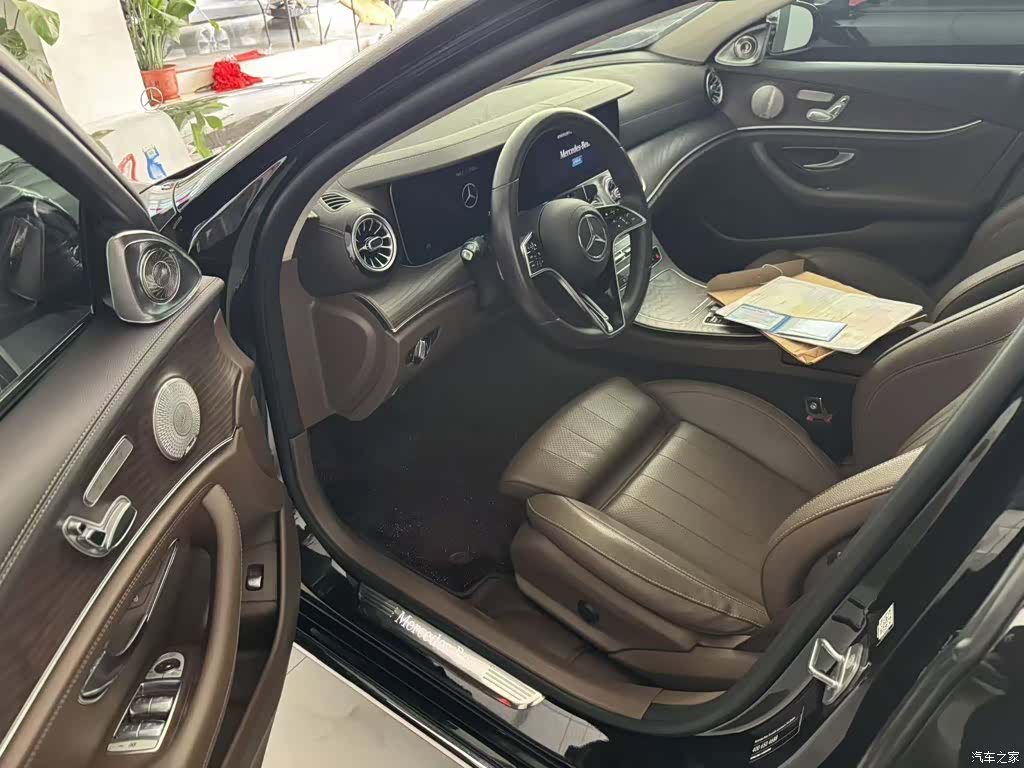 Mercedes-Benz E-Class, 2021 4