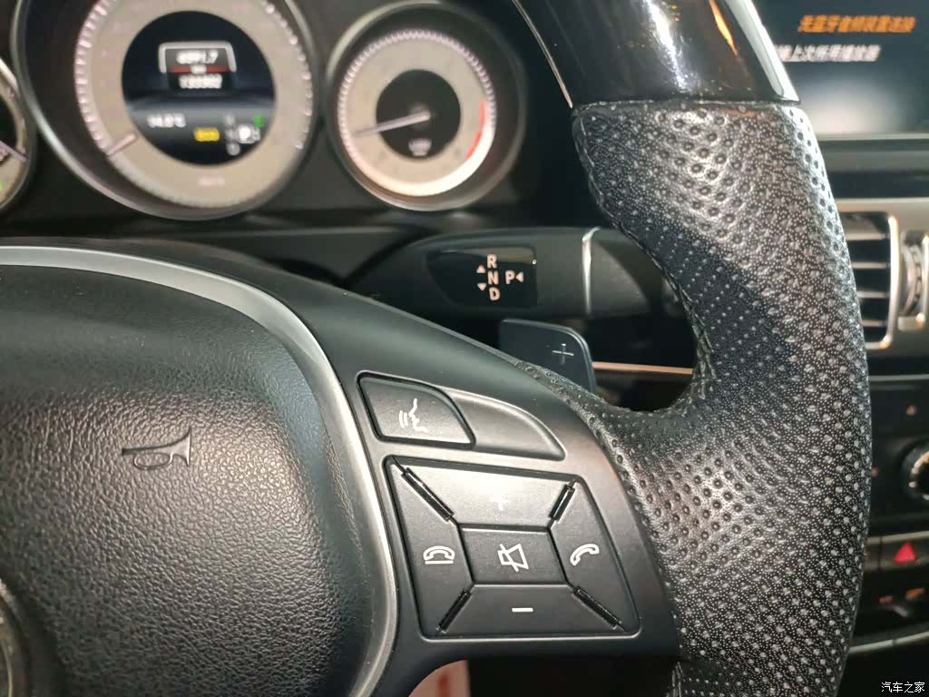 Mercedes-Benz E-Class, 2015 10