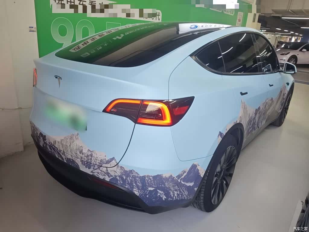 Tesla Model Y, 2023 все фото