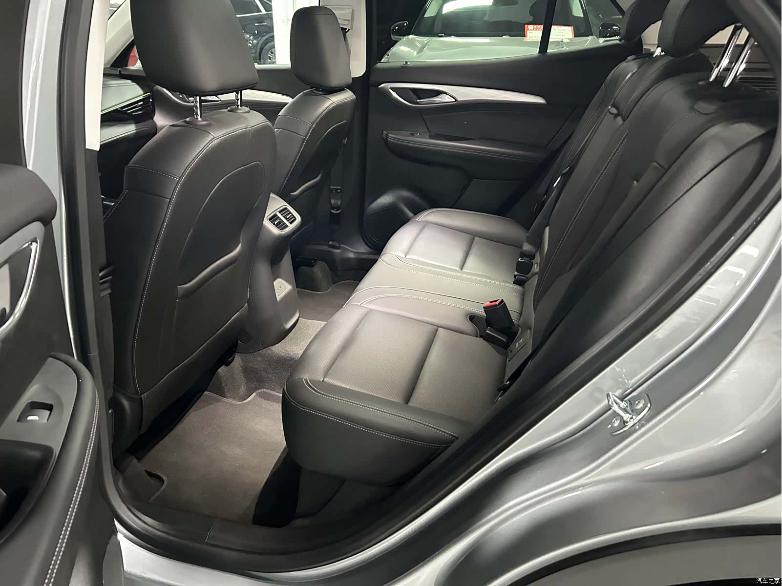 Buick Envision, 2025 4