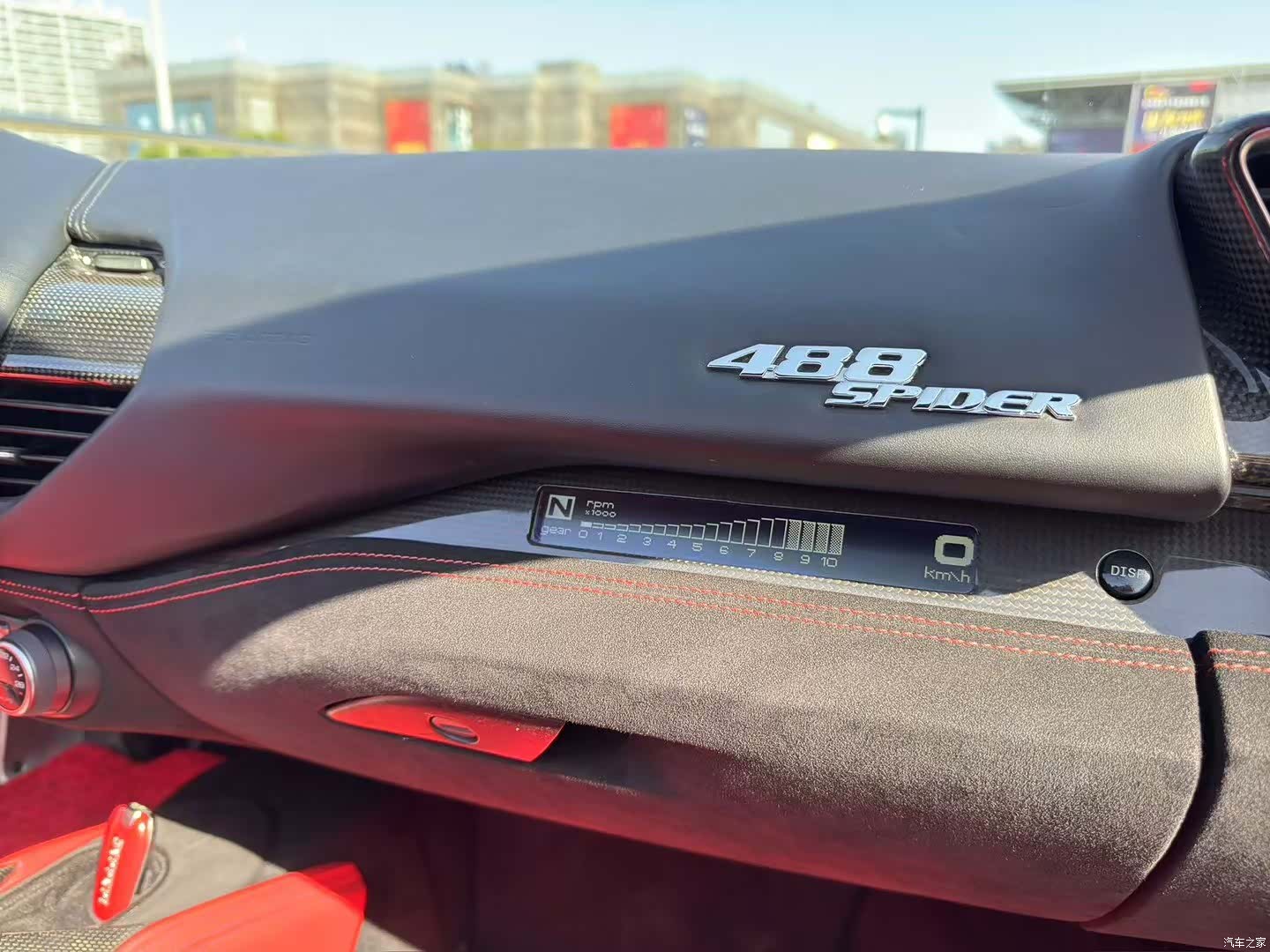 Ferrari 488, 2017 8